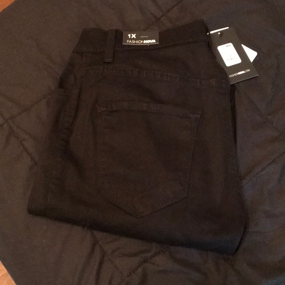 Fashion Nova ripped jeans